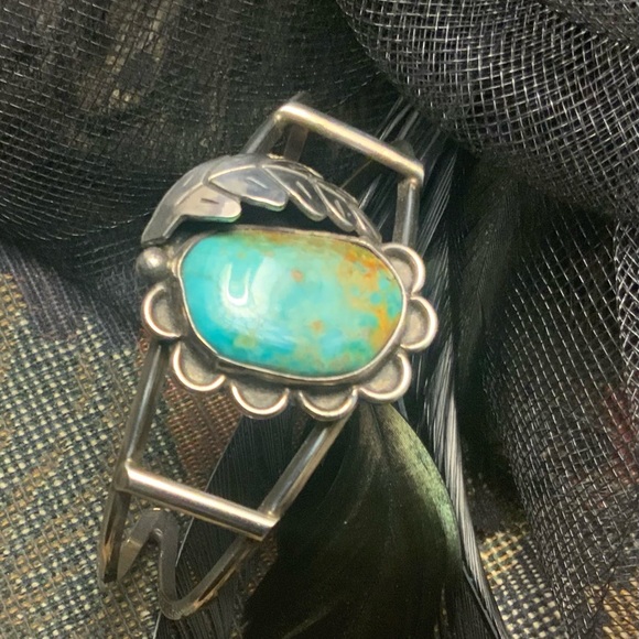 stirling silver touquois navaho Jewelry - ♥️🧡Vintage sterling silver Navajo Turquoise and Silver Leaf clamper Bracelet.
